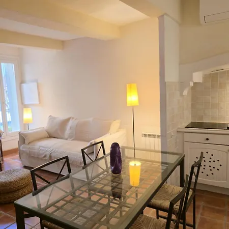 Apartment L'elegante Maison De Village Terrasse Tropezienne Serignan